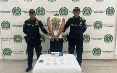 Cayó con de todo: perico, tusi y pastillas en Bucaramanga