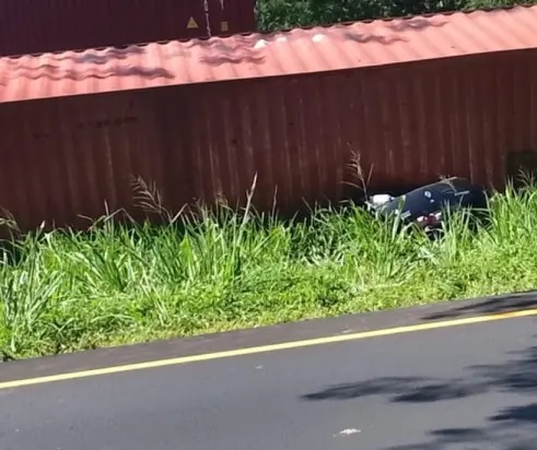 Padre e hijo perdieron la vida tras ser aplastados por contenedor en Cimitarra