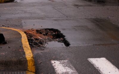 Huecos que amenazan vidas: alerta en la calle 36 con carrera 17 en Bucaramanga