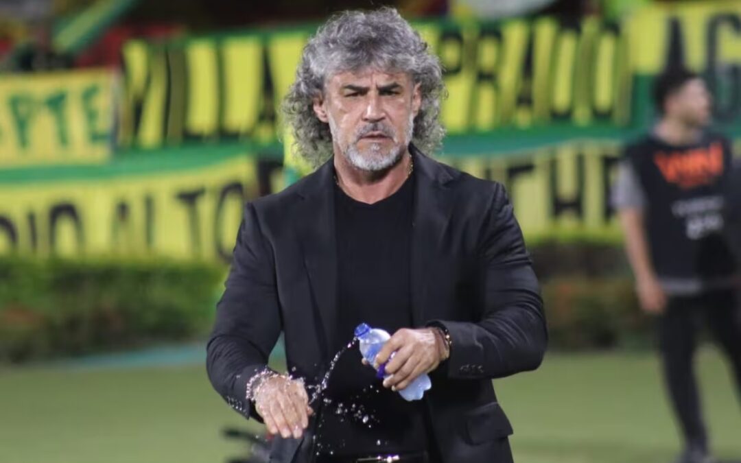 “Duele, pero seguimos”: Leonel Álvarez habló tras la salida de Aldair Quintana