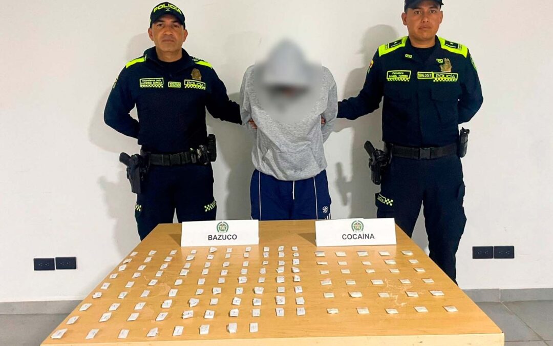 Cayó con cocaína y bazuco en vía rural de Zapatoca