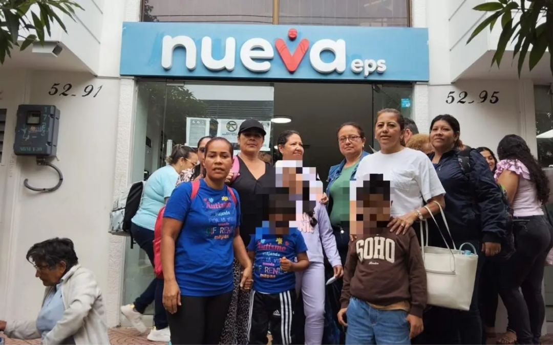“Sin transporte, sin terapias”: el clamor de madres frente a Nueva EPS