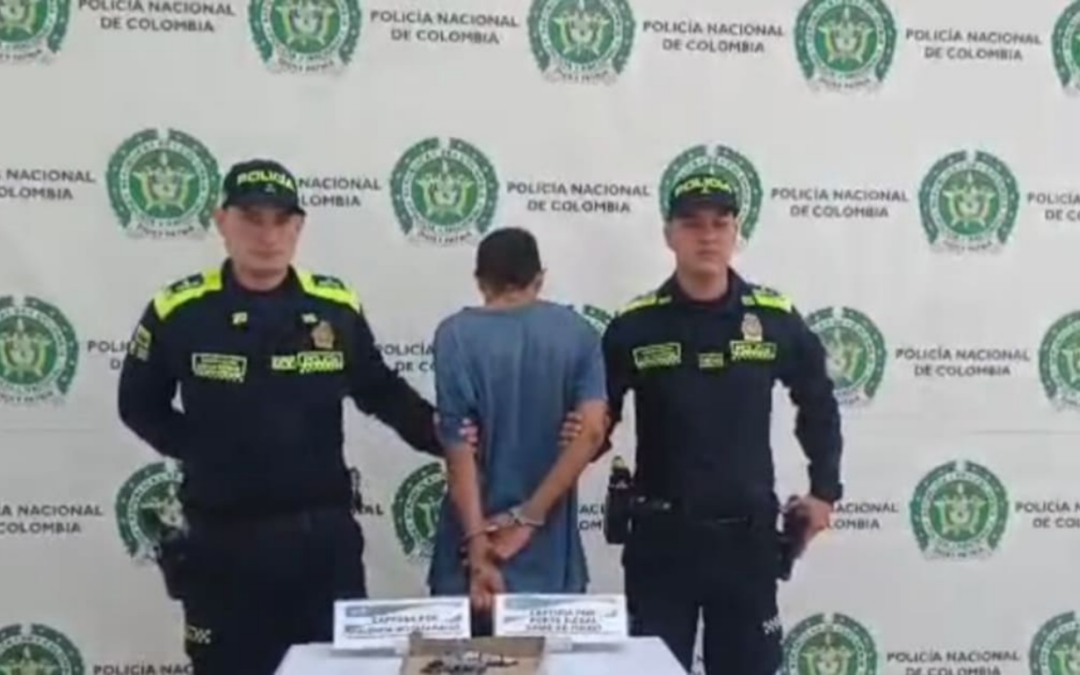 Amenazó a su madre con un arma: alerta por violencia intrafamiliar