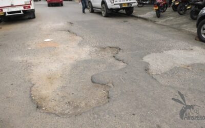 “Cada día está peor”: comunidad exige arreglo urgente de calle en Bucaramanga