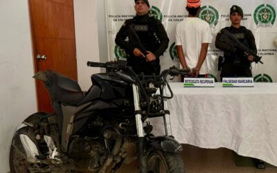 Así cayó en Bucaramanga joven que rodaba con moto buscada por la Fiscalía