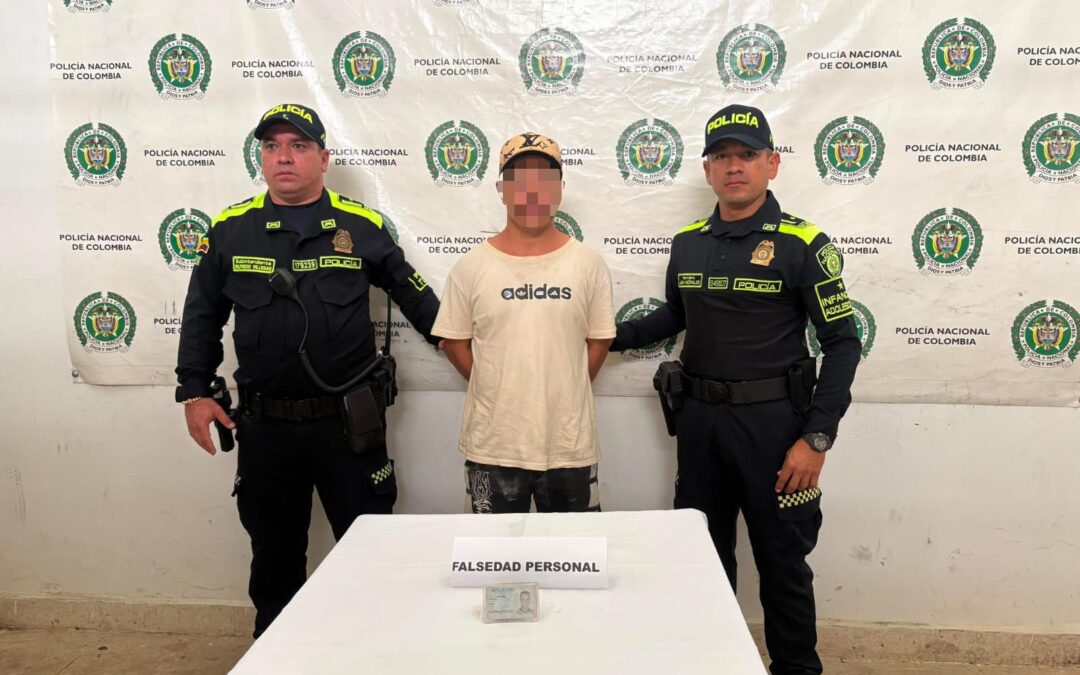 Creyó que nadie lo reconocería: terminó capturado por usar una identidad falsa