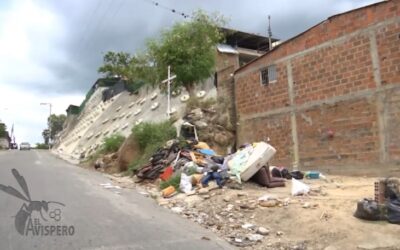 Basura, escombros y malos olores tienen en jaque a los habitantes de Girón