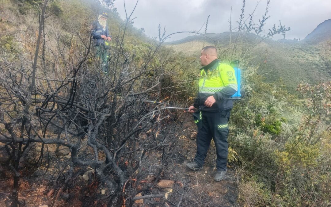 Incendio en Charta sigue fuera de control; autoridades piden más refuerzos para frenar las llamas