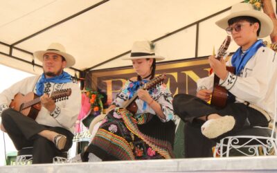 Vélez celebra su tradición: más de 100 niños y jóvenes mantienen vivo el folclor colombiano