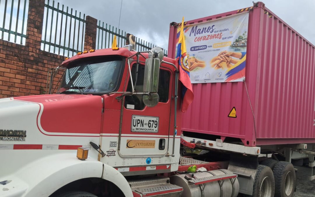La travesía del camionero que salió de Bucaramanga hacia Buenaventura con ayuda humanitaria
