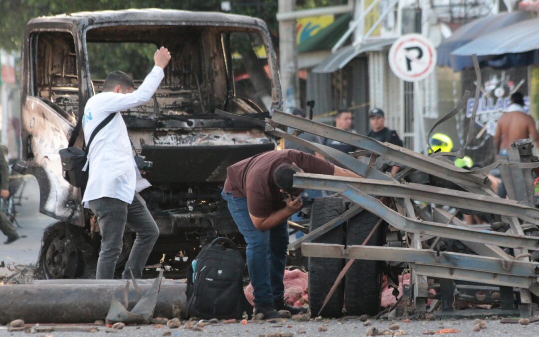 Ataque con carro bomba sacudió Cúcuta: 11 personas heridas y una perrita murió en la explosión