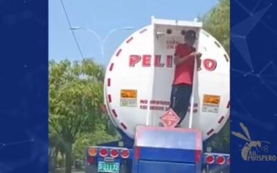 Sobre un carrotanque y con cigarrillo en mano: peligrosa maniobra en Barrancabermeja