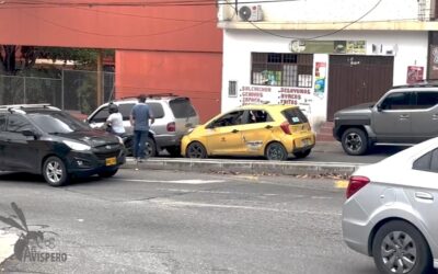 ¡Choque pequeño, trancon gigante! Accidente paralizó la vía Oriental de Floridablanca