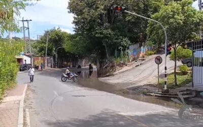 Esquivar charcos se volvió un riesgo diario para los conductores en Villabel