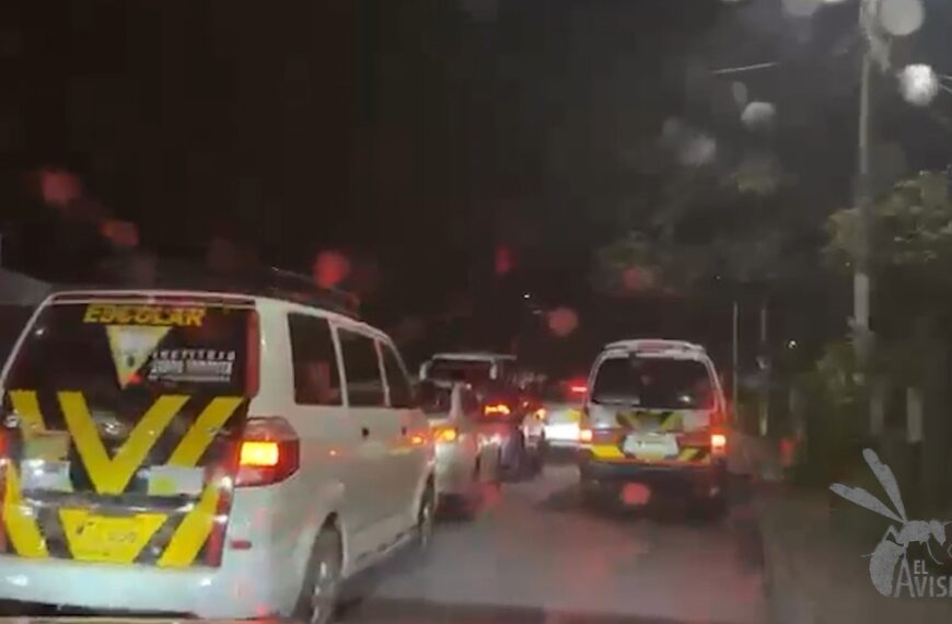 ¡Hasta 40 minutos en un trayecto corto! Bucarica, atrapada en los trancones