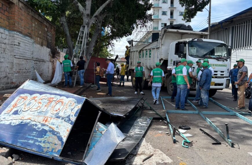 Video | «Nos sacaron sin previo aviso»: El clamor de los comerciantes tras demolición de casetas en Sanandresito La Isla