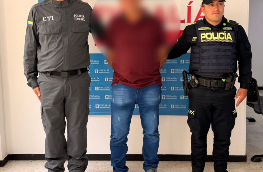 Iba a cumplir dos meses prófugo: Capturan en San Gil al presunto homicida de un anciano