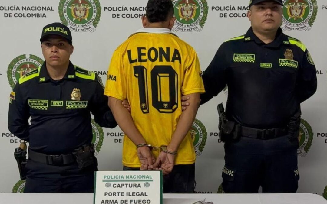 Cayó un hombre y un menor de edad con un arma de fuego tras operativo policial en Girón